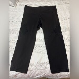 Old Navy Active Black Performance Leggings with Mesh Panels